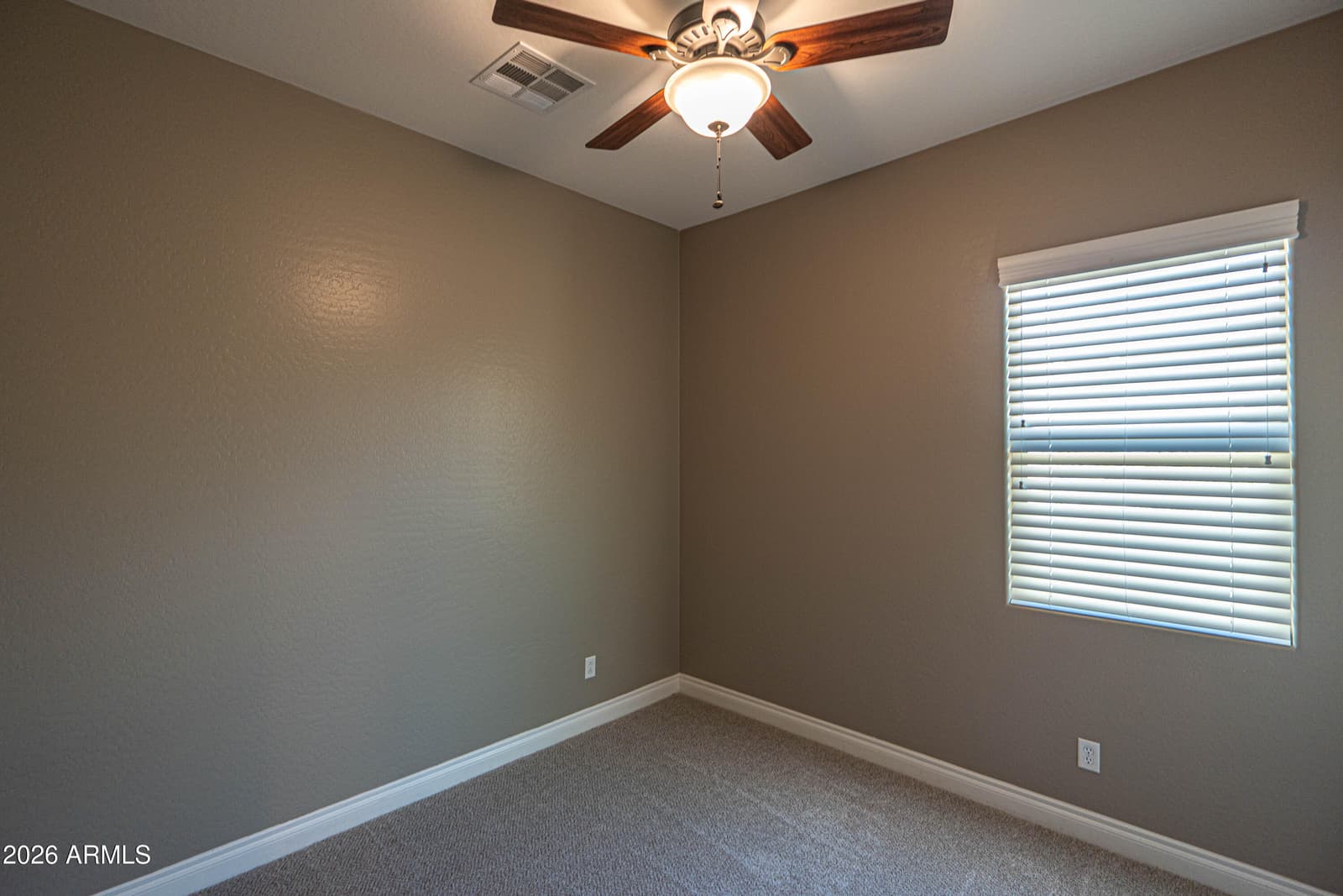 2948 E MAPLEWOOD Street, Gilbert, AZ 85297 — photo 8 of 33