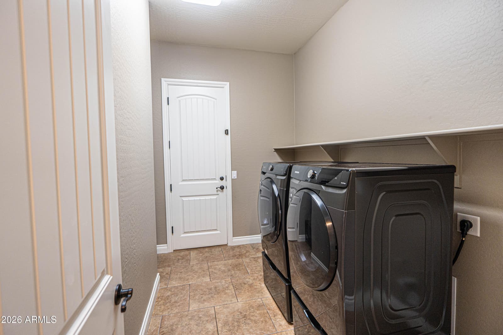 2948 E MAPLEWOOD Street, Gilbert, AZ 85297 — photo 24 of 33