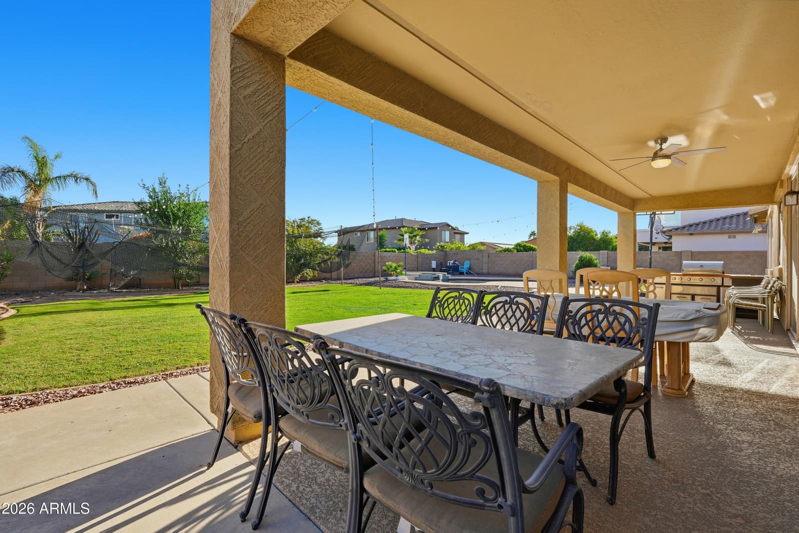 18391 W Port Royale Lane, Surprise, AZ 85388 — photo 7 of 48