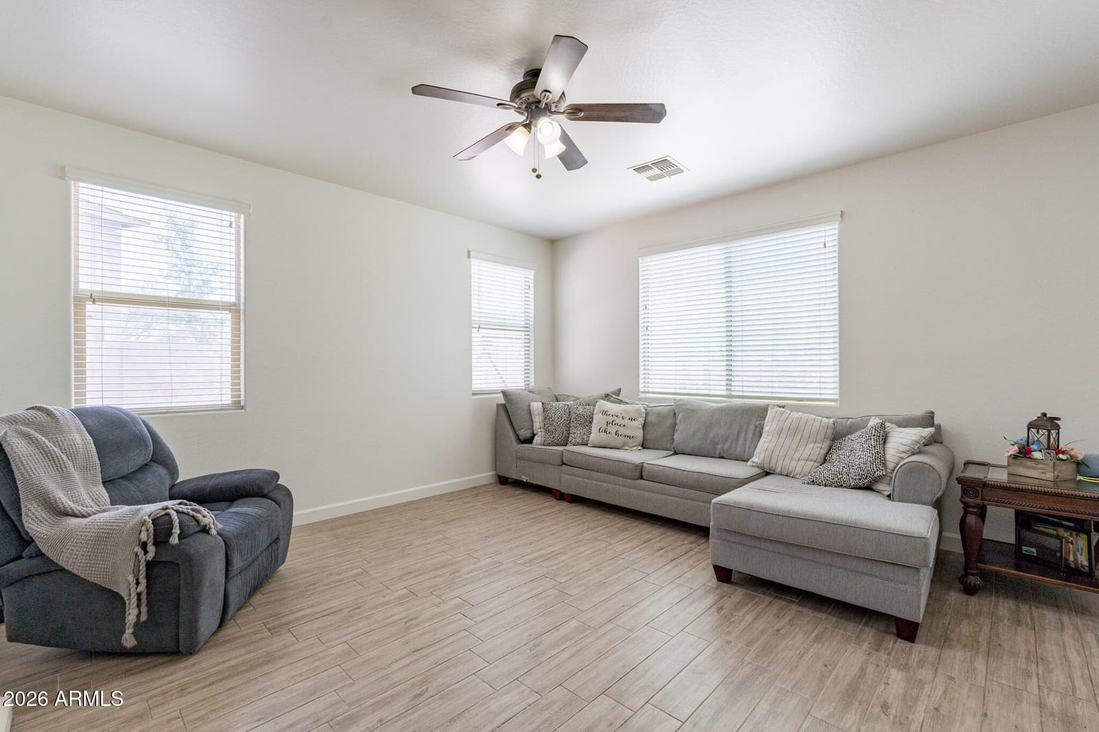18391 W Port Royale Lane, Surprise, AZ 85388 — photo 10 of 48