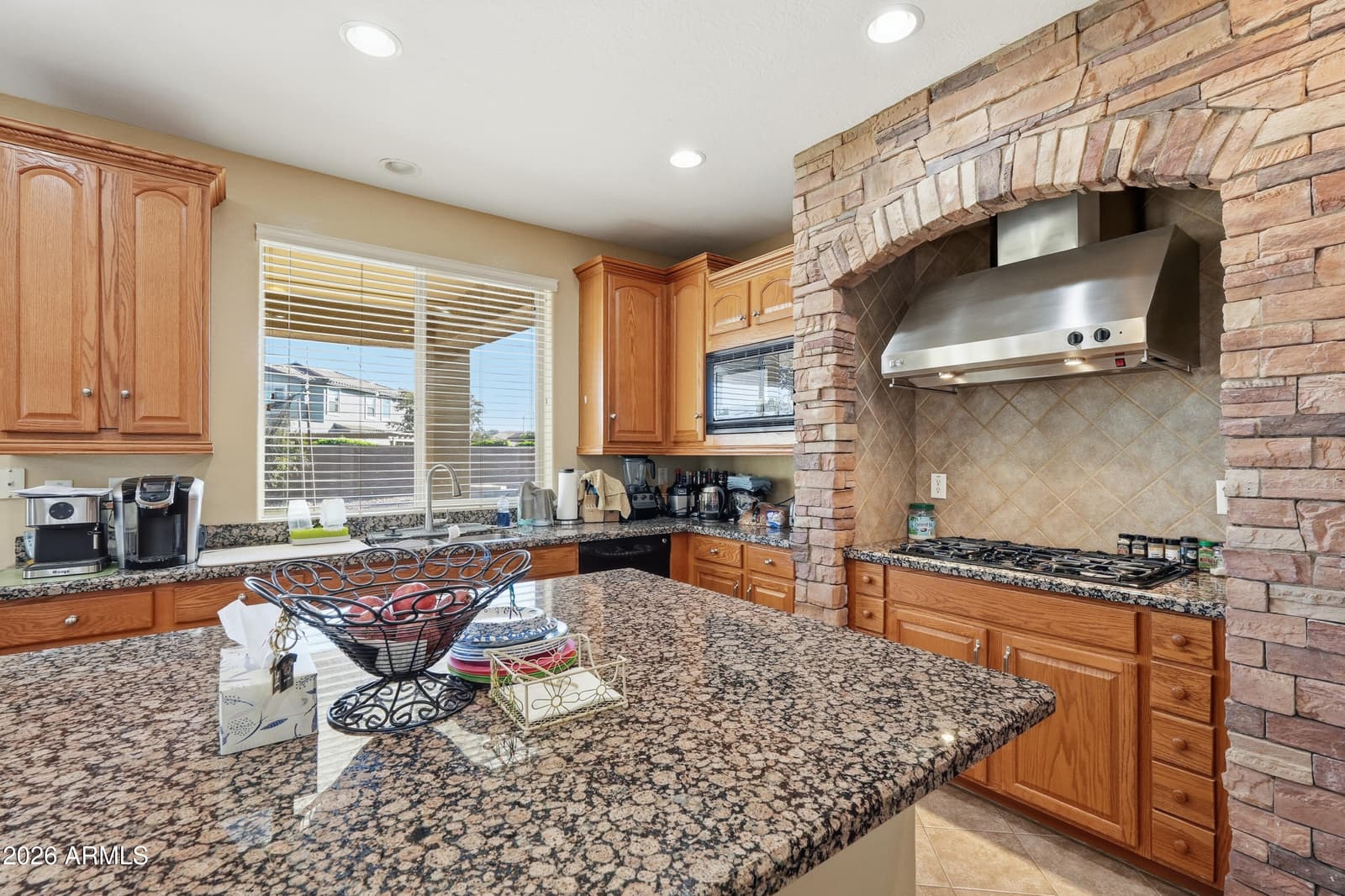 18391 W Port Royale Lane, Surprise, AZ 85388 — photo 23 of 48