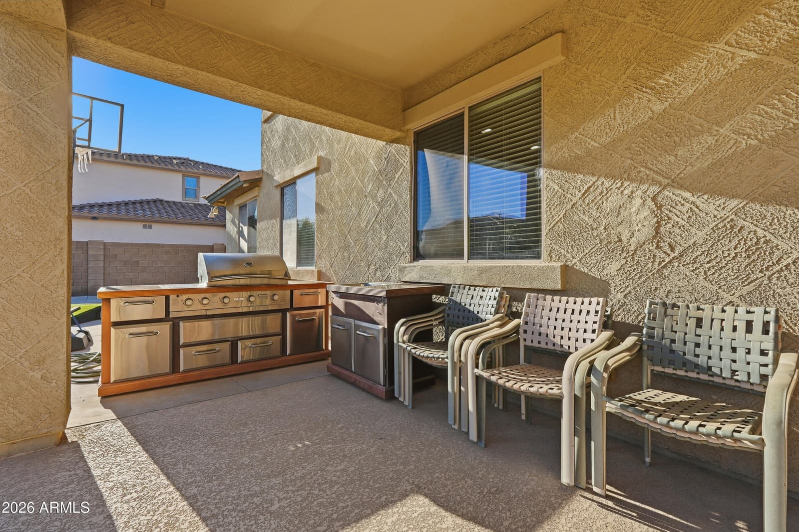 18391 W Port Royale Lane, Surprise, AZ 85388 — photo 6 of 48