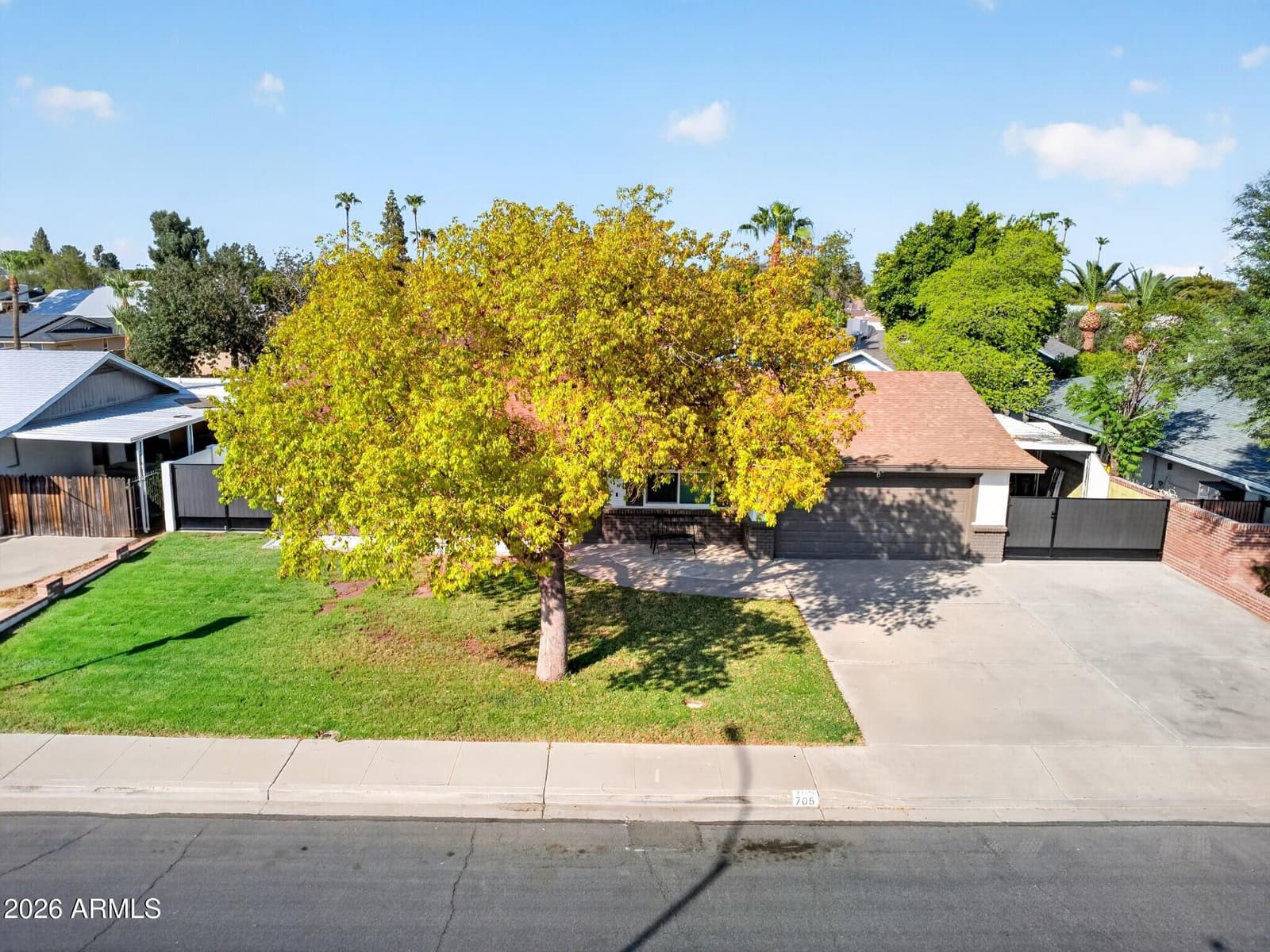705 N ORACLE Circle, Mesa, AZ 85203 — photo 34 of 38