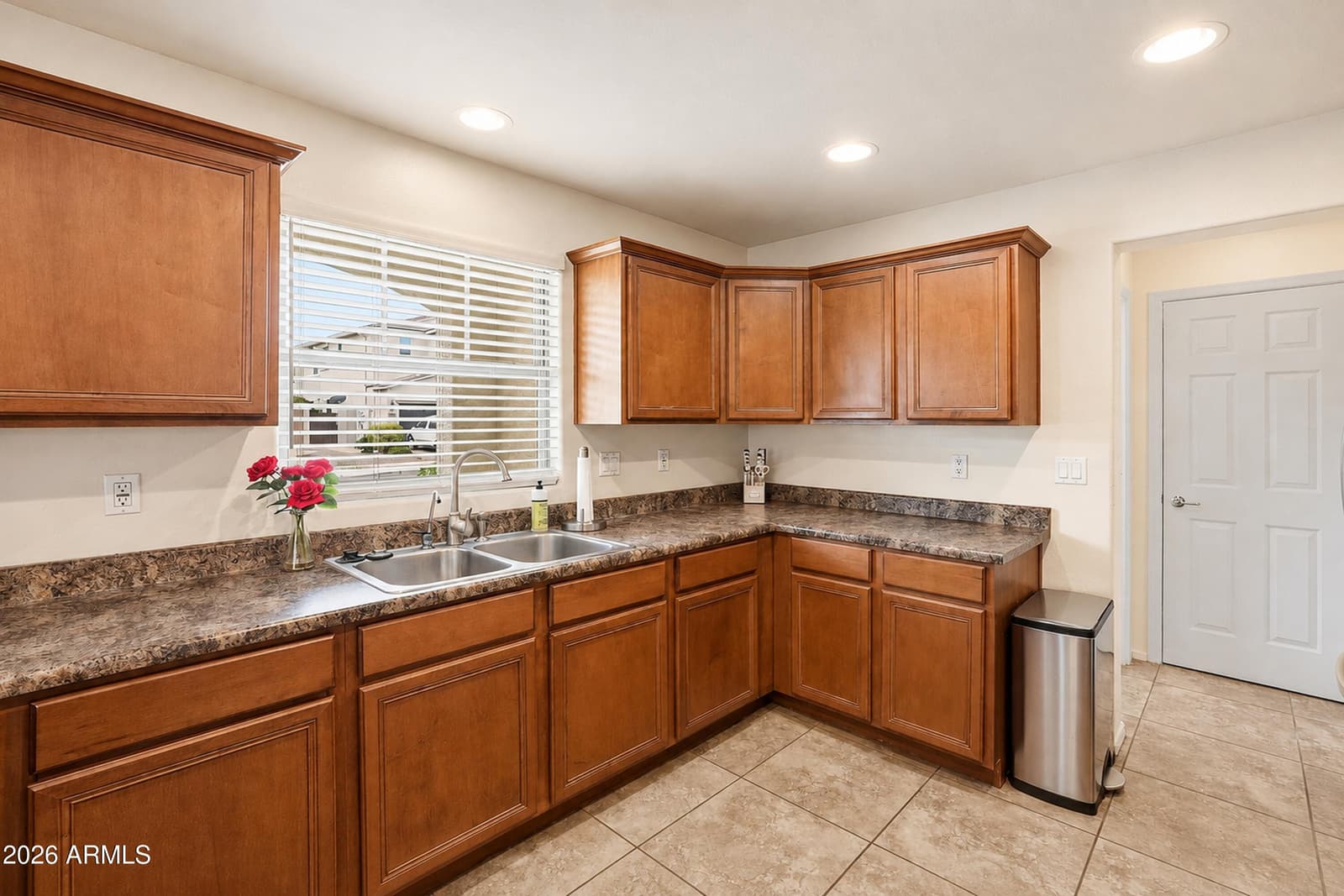 2944 E Megan Street, Gilbert, AZ 85295 — photo 9 of 35
