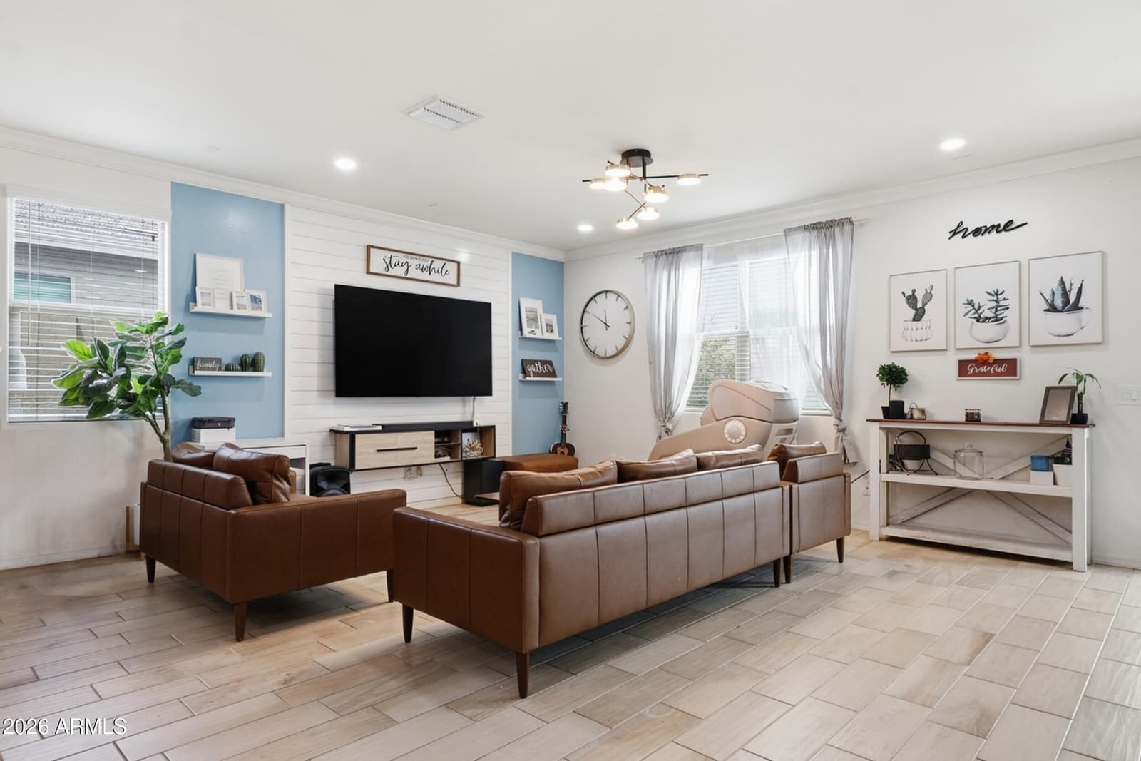 3340 W CARTER Road, Phoenix, AZ 85041 — photo 10 of 47