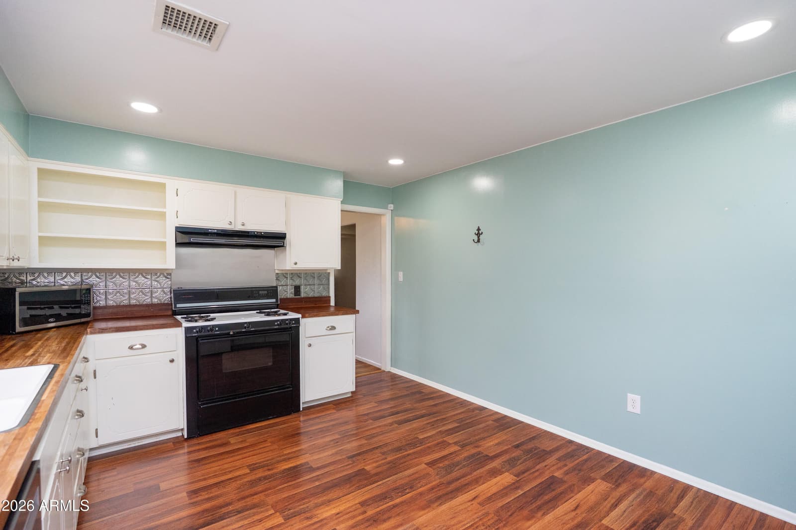 46 BLACK KNOB View, Bisbee, AZ 85603 — photo 14 of 52