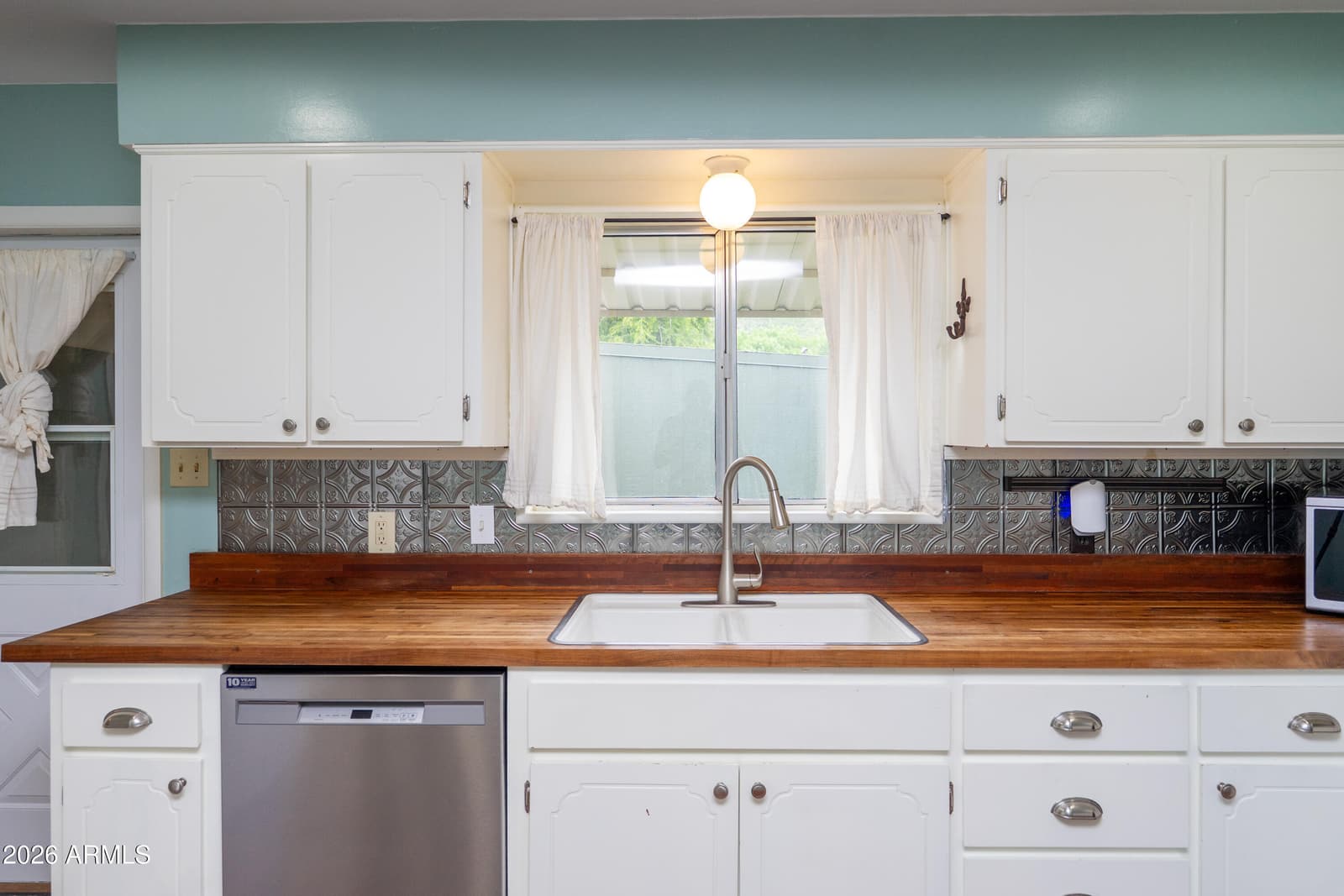46 BLACK KNOB View, Bisbee, AZ 85603 — photo 16 of 52