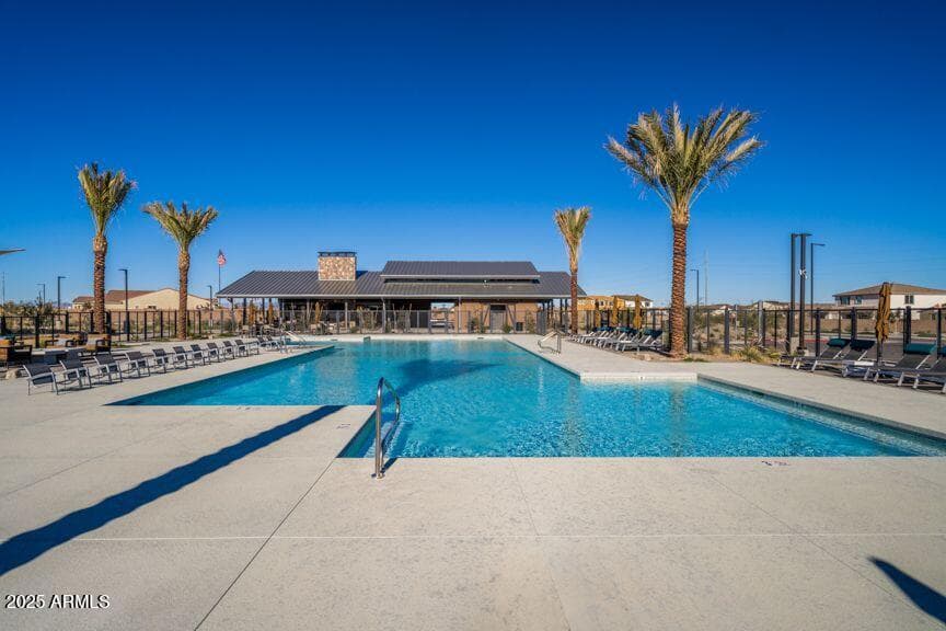 17023 W HOPE Drive, Surprise, AZ 85388 — photo 5 of 14