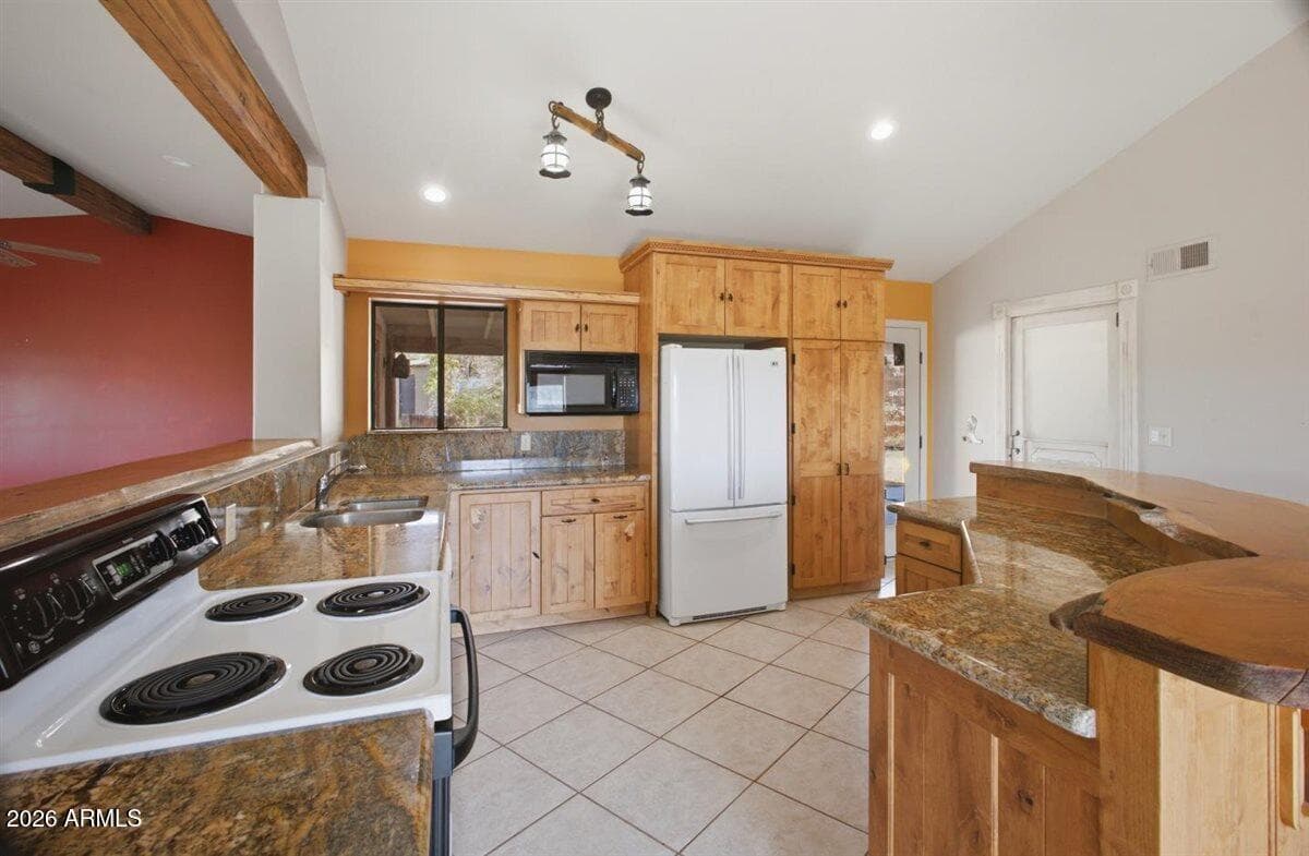 5435 N GRACE Drive, Rimrock, AZ 86335 — photo 6 of 30