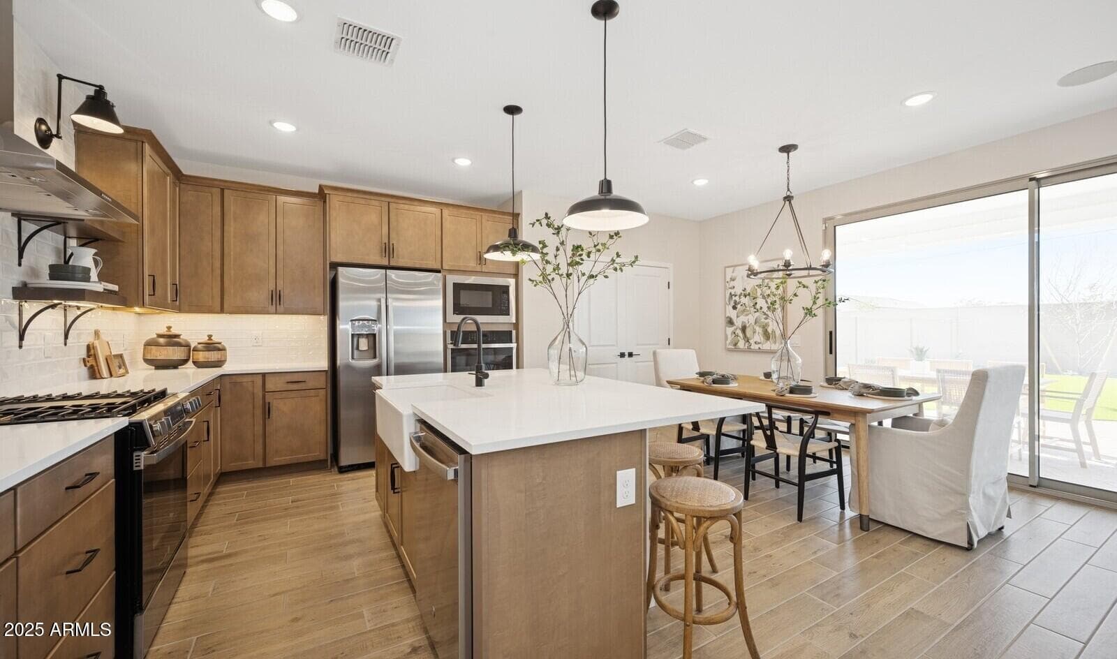 8066 N 80th Lane, Peoria, AZ 85345 — photo 7 of 34