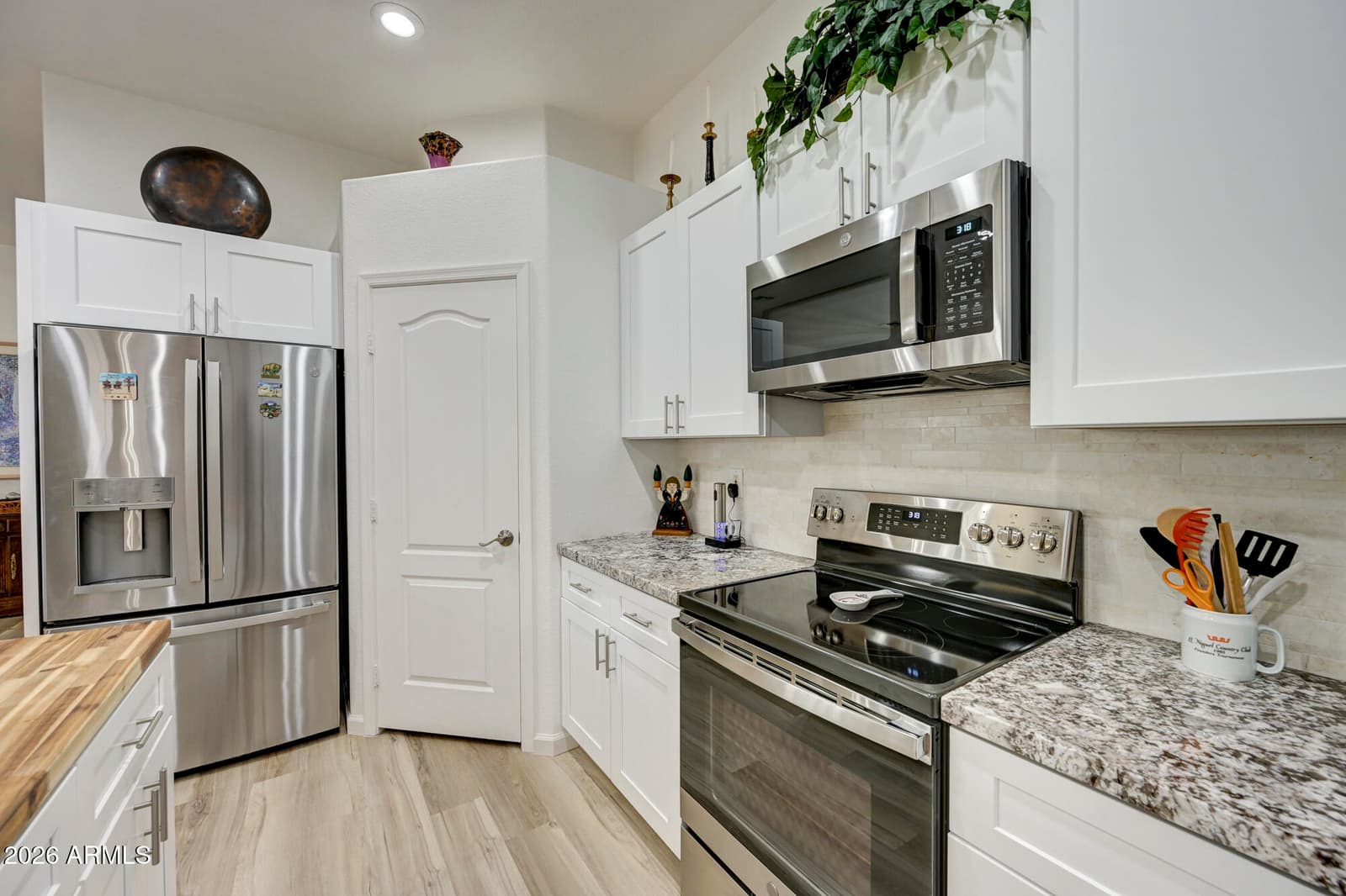 17929 W BUENA VISTA Drive, Surprise, AZ 85374 — photo 9 of 24