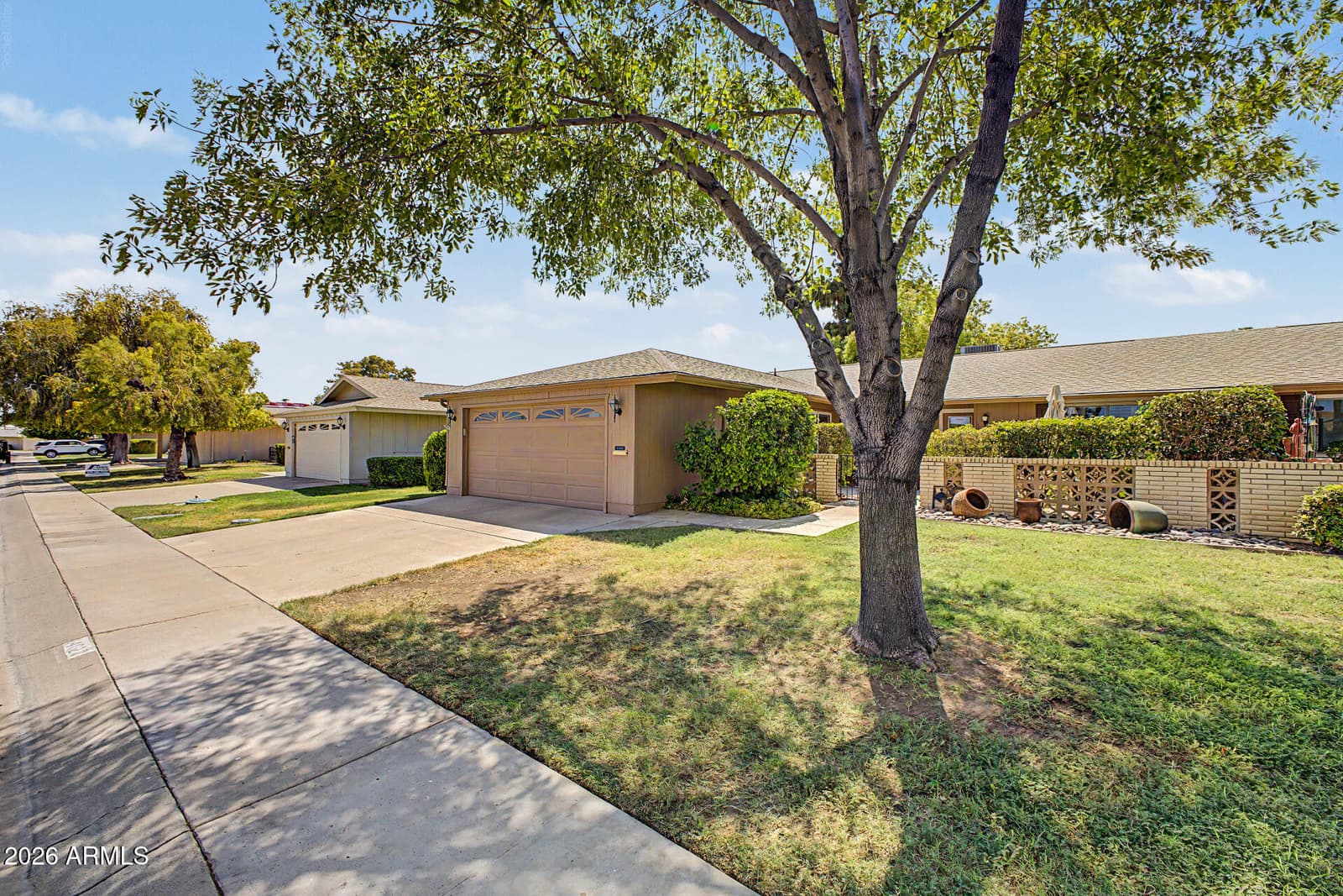 14022 N TUMBLEBROOK Way, Sun City, AZ 85351 — photo 3 of 34