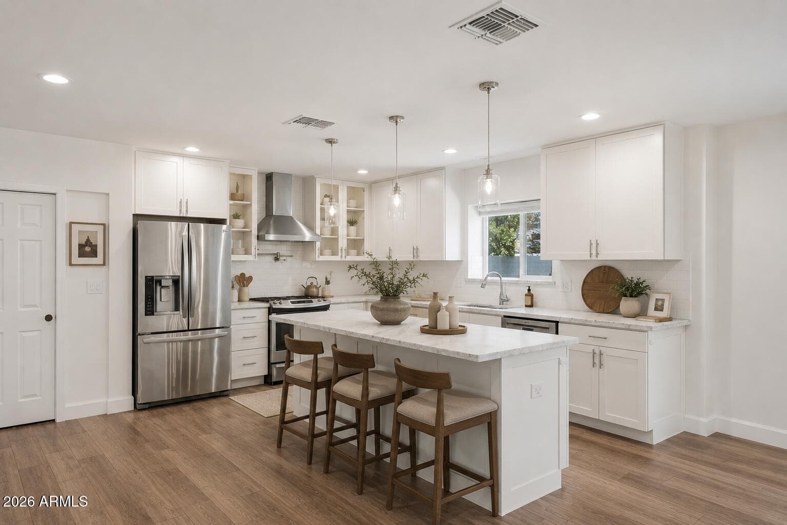 5140 E OSBORN Road, Phoenix, AZ 85018 — photo 10 of 37
