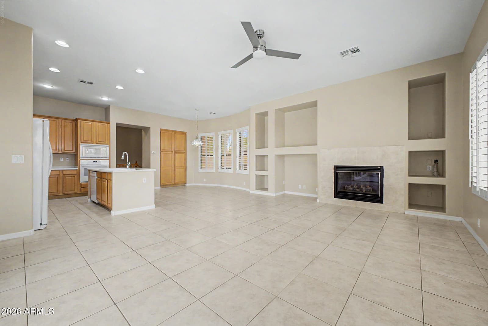 1414 N ROBIN Lane, Mesa, AZ 85213 — photo 10 of 53