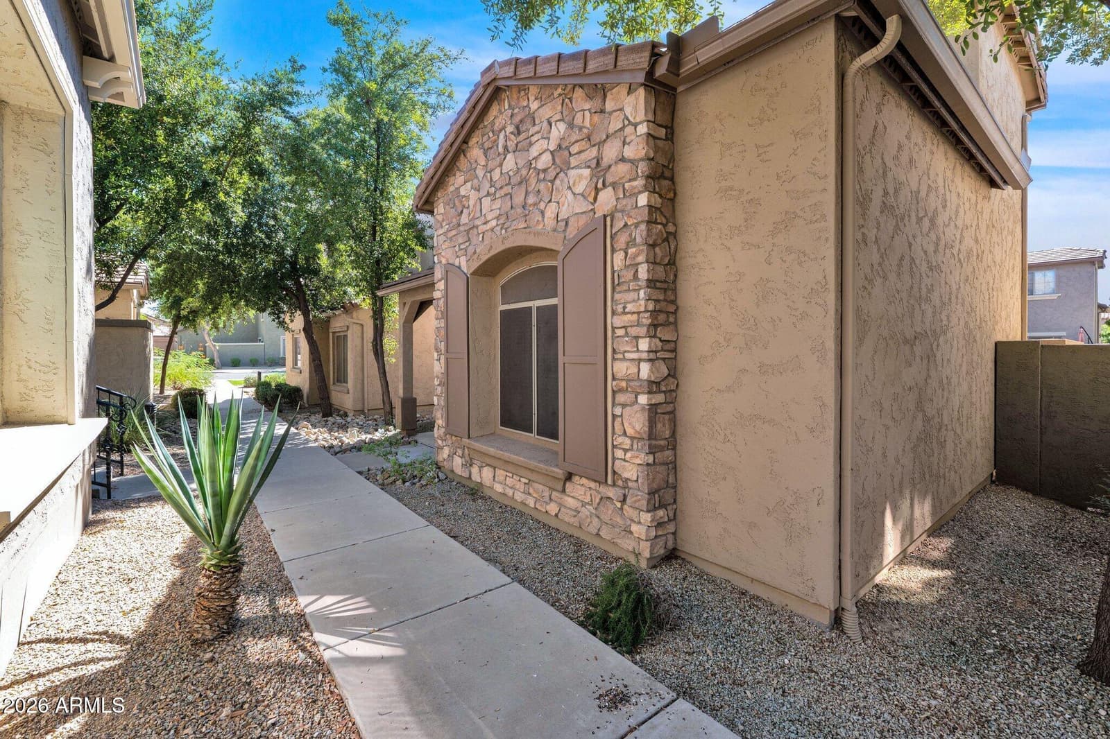 3708 W Vivian Court, Phoenix, AZ 85086 — photo 4 of 32