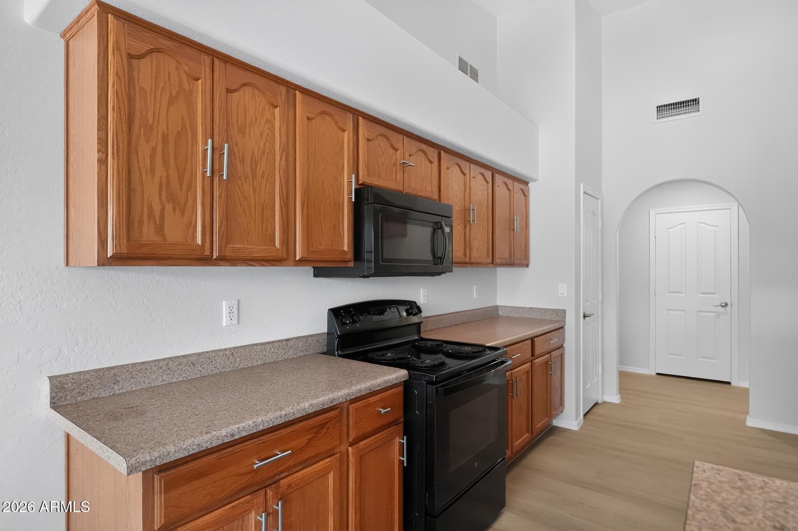 9001 S 7TH Drive, Phoenix, AZ 85041 — photo 7 of 20