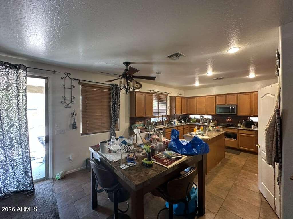17023 W IPSWITCH Way, Surprise, AZ 85374 — photo 8 of 27