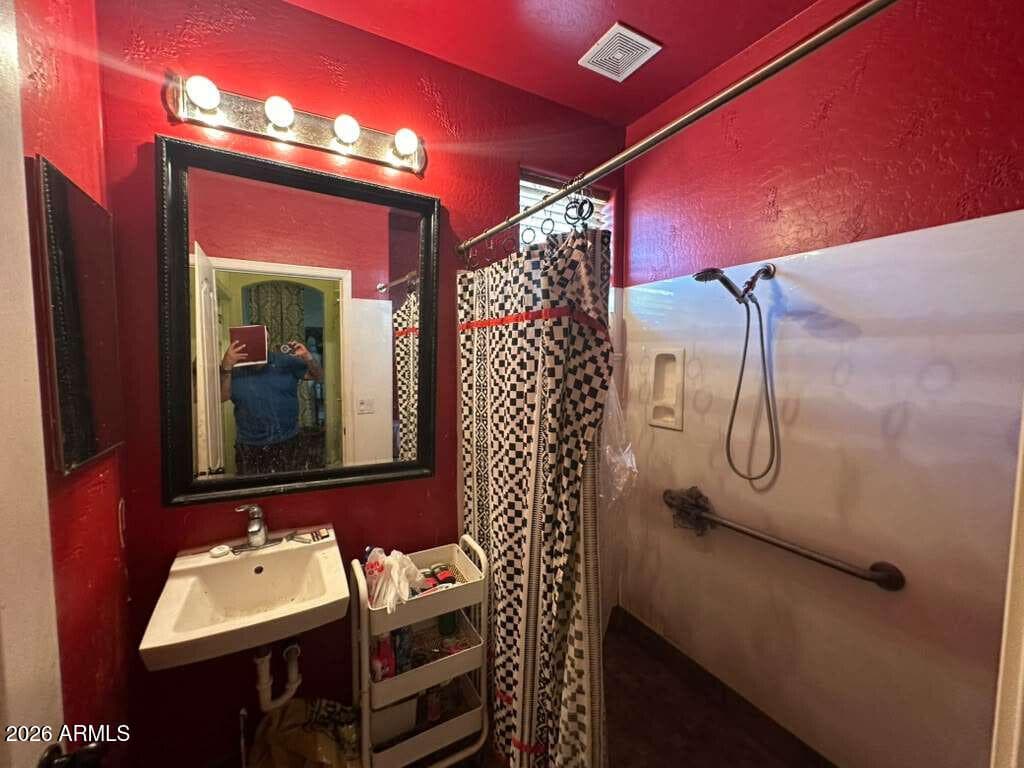 17023 W IPSWITCH Way, Surprise, AZ 85374 — photo 13 of 27