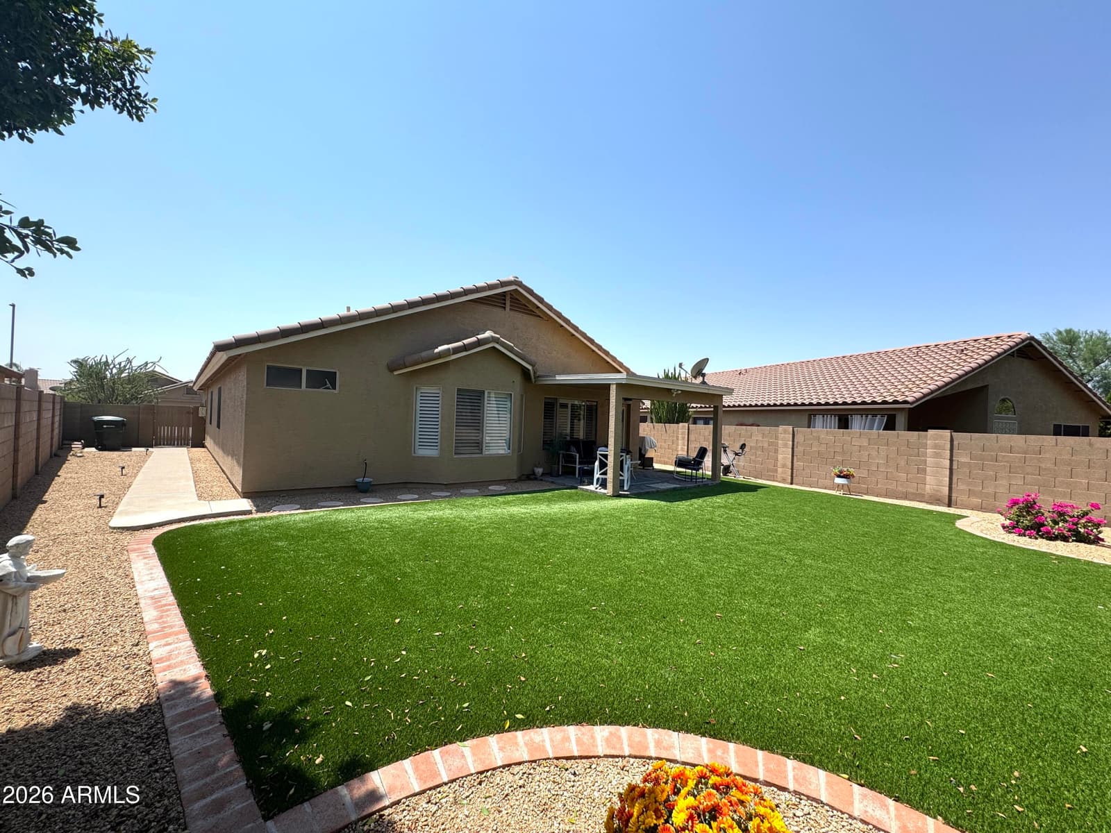 4314 E TETHER Trail, Phoenix, AZ 85050 — photo 16 of 18