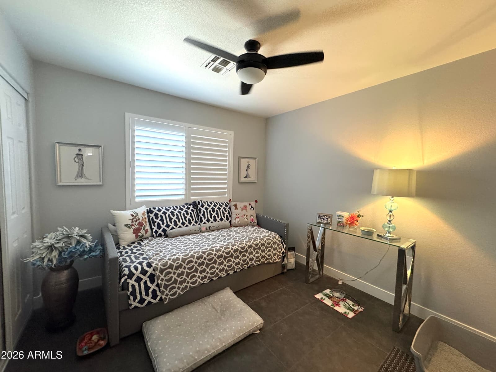 4314 E TETHER Trail, Phoenix, AZ 85050 — photo 12 of 18