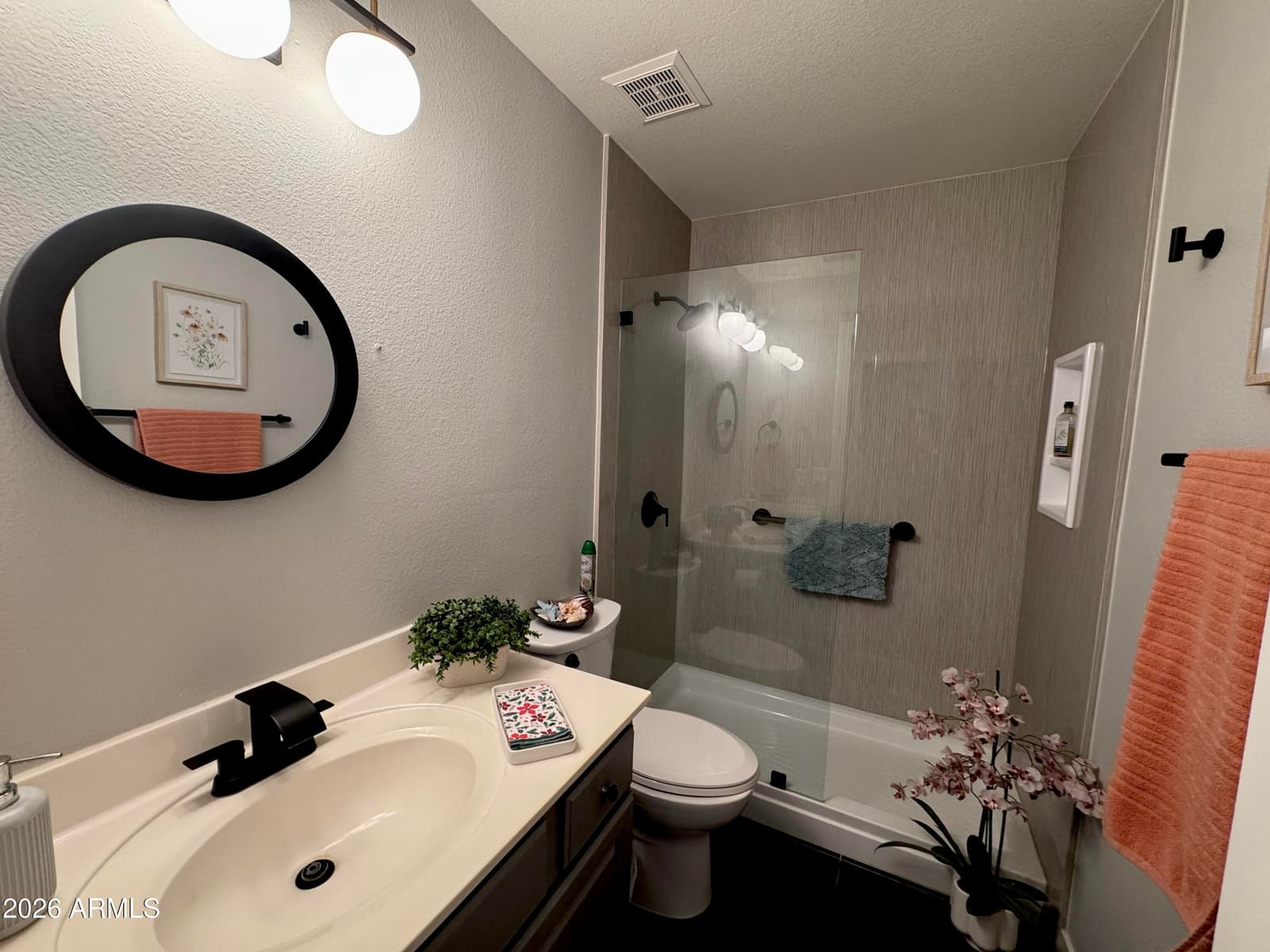 4314 E TETHER Trail, Phoenix, AZ 85050 — photo 13 of 18