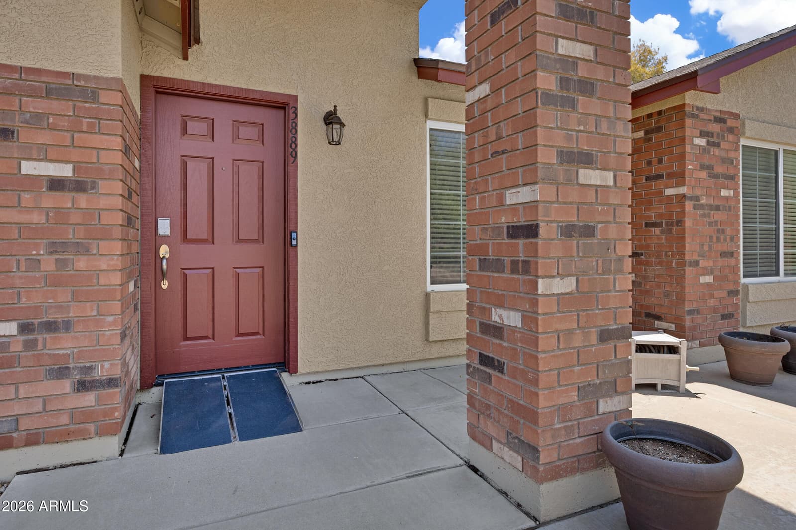 3889 E MEADOW LAND Drive, San Tan Valley, AZ 85140 — photo 5 of 41