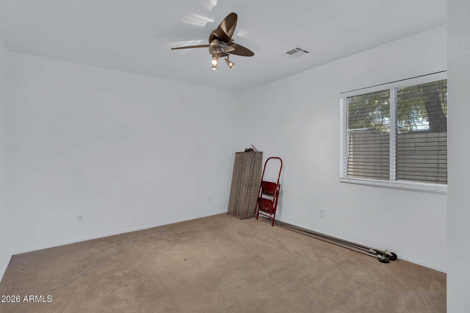 3889 E MEADOW LAND Drive, San Tan Valley, AZ 85140 — photo 26 of 41