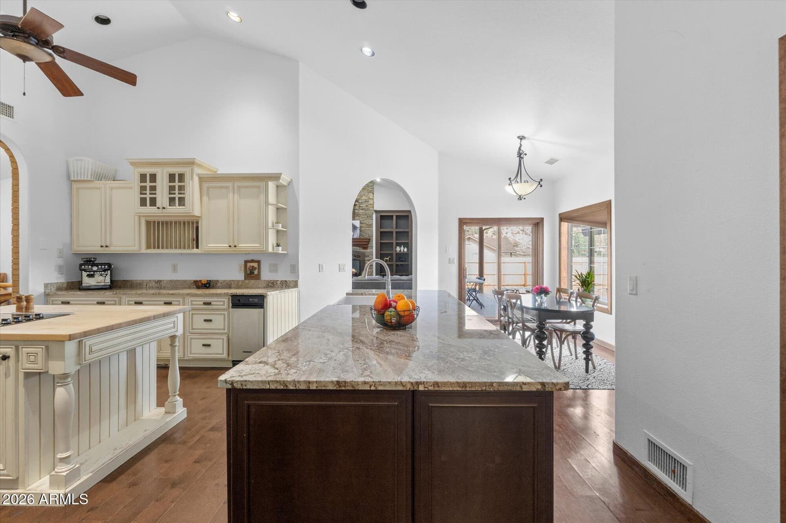 9152 E NEPTUNE Drive, Flagstaff, AZ 86004 — photo 11 of 49