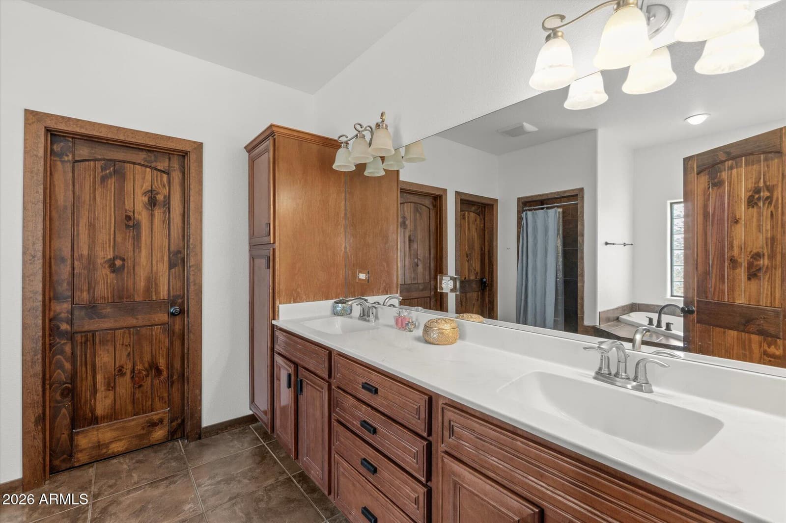 9152 E NEPTUNE Drive, Flagstaff, AZ 86004 — photo 17 of 49