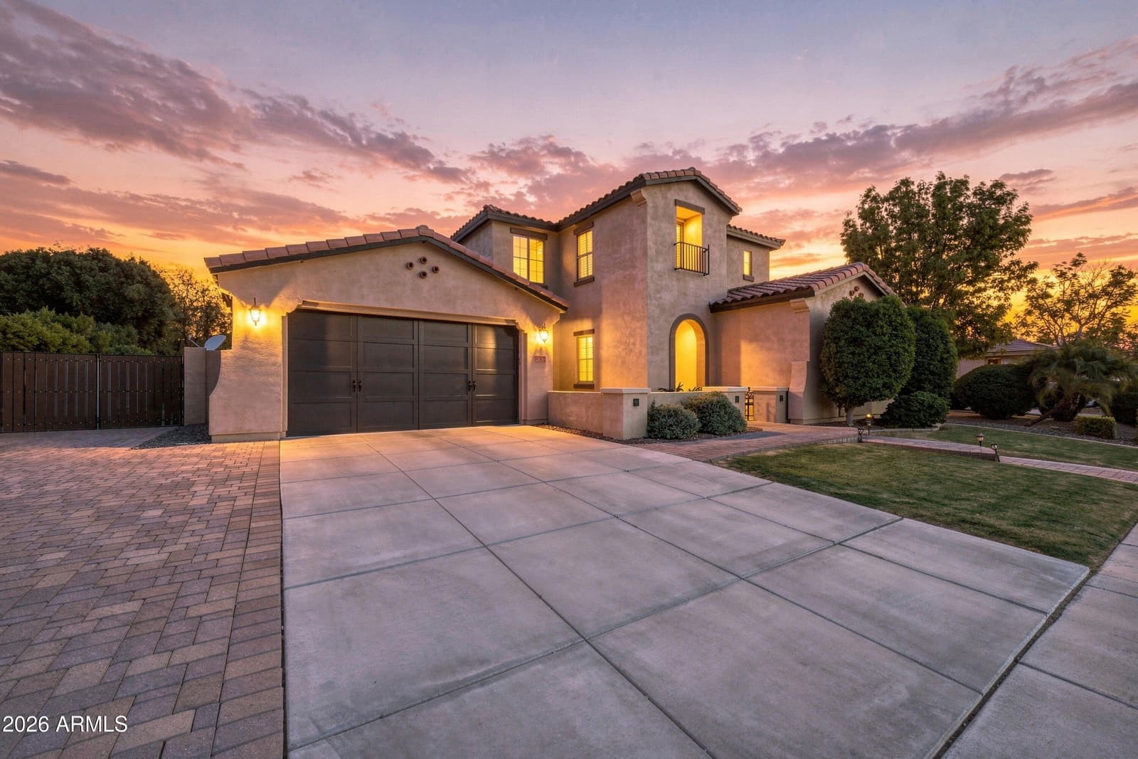 4340 S WHITE Drive, Chandler, AZ 85249 — photo 4 of 54