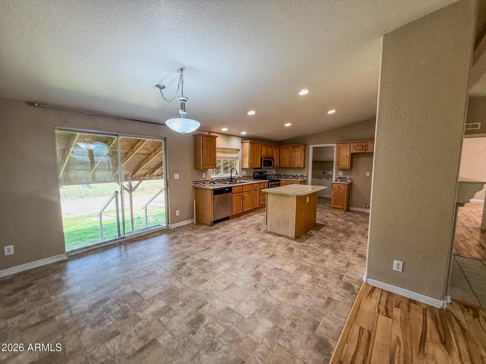 9667 E SPIRITS Path, Sierra Vista, AZ 85650 — photo 10 of 41
