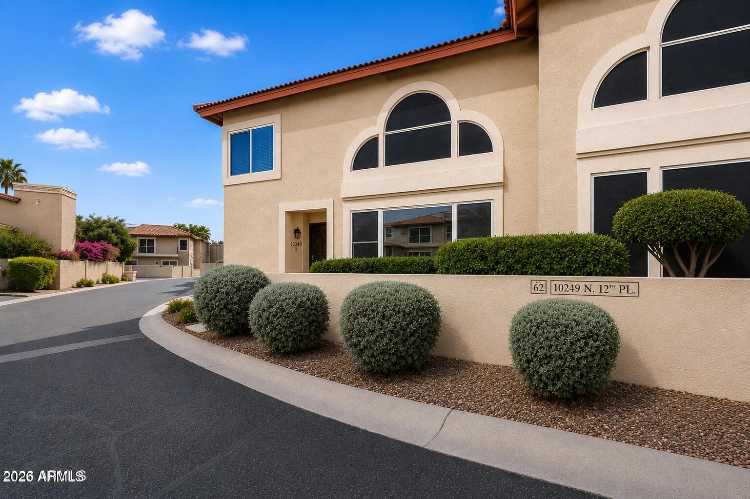 10249 N 12th Place 2, Phoenix, AZ 85020 — photo 2 of 25