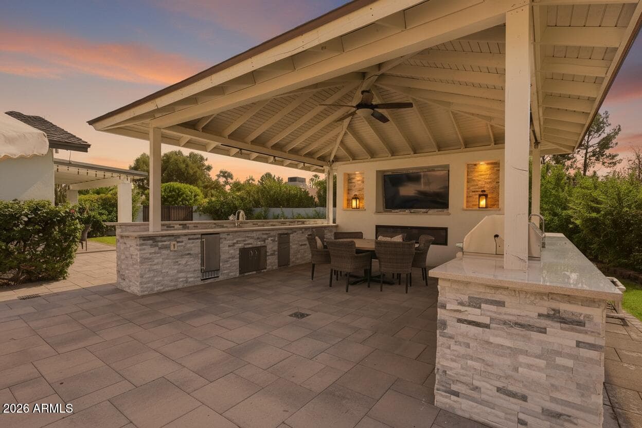 5815 E CAMPO BELLO Drive, Scottsdale, AZ 85254 — photo 30 of 31