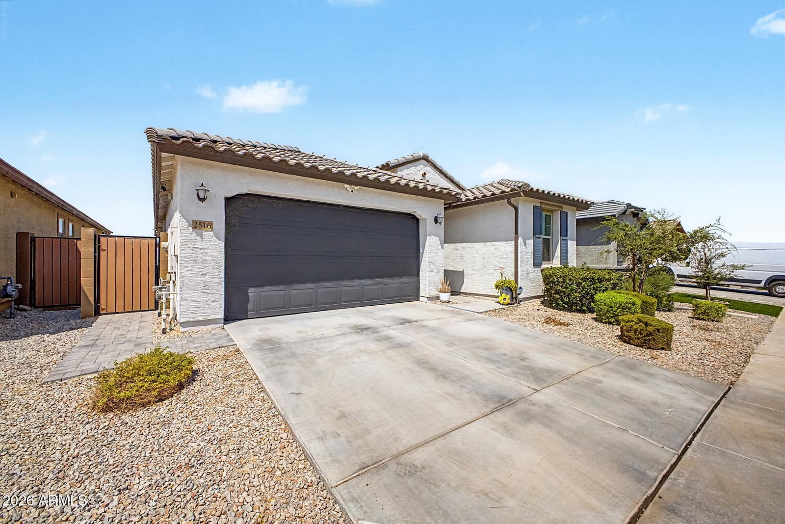 2516 W Hidalgo Avenue, Phoenix, AZ 85041 — photo 1 of 28