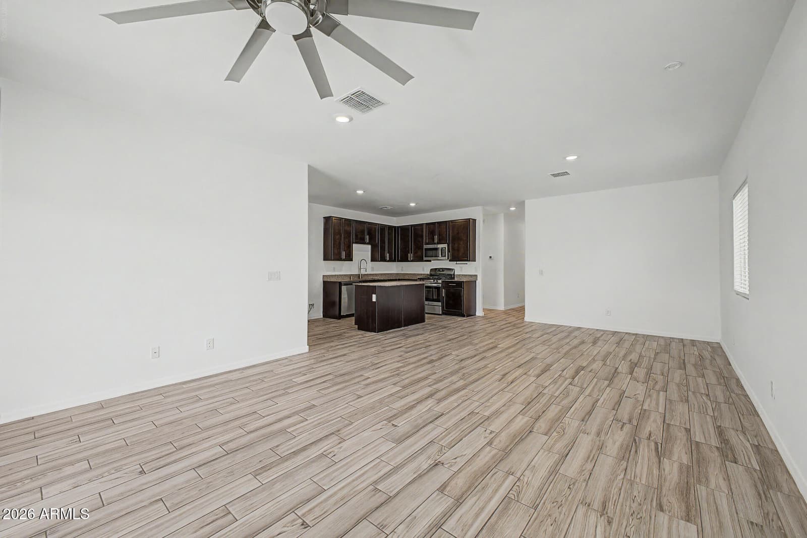 7119 N 127TH Drive, Glendale, AZ 85307 — photo 7 of 32