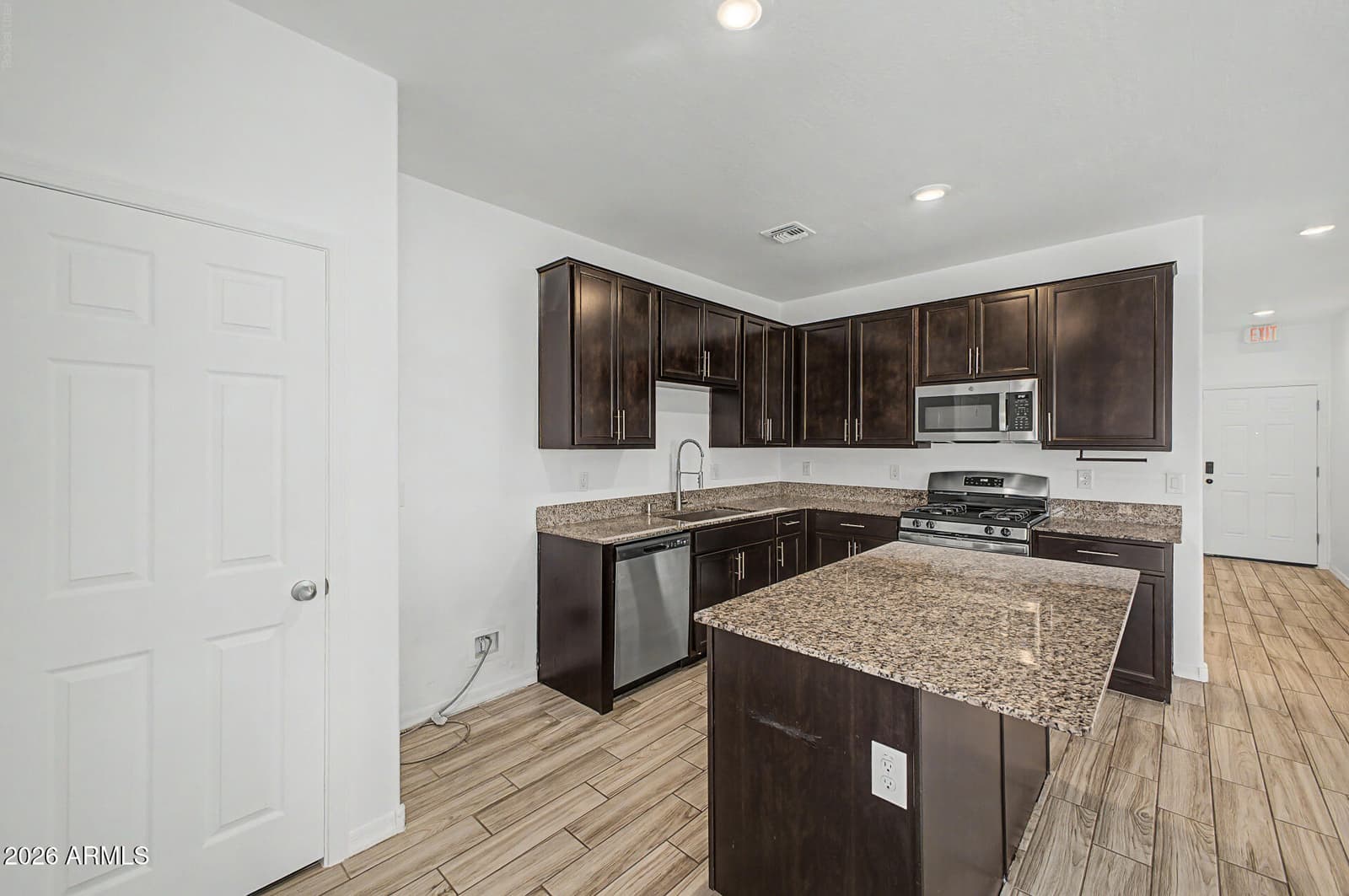 7119 N 127TH Drive, Glendale, AZ 85307 — photo 10 of 32