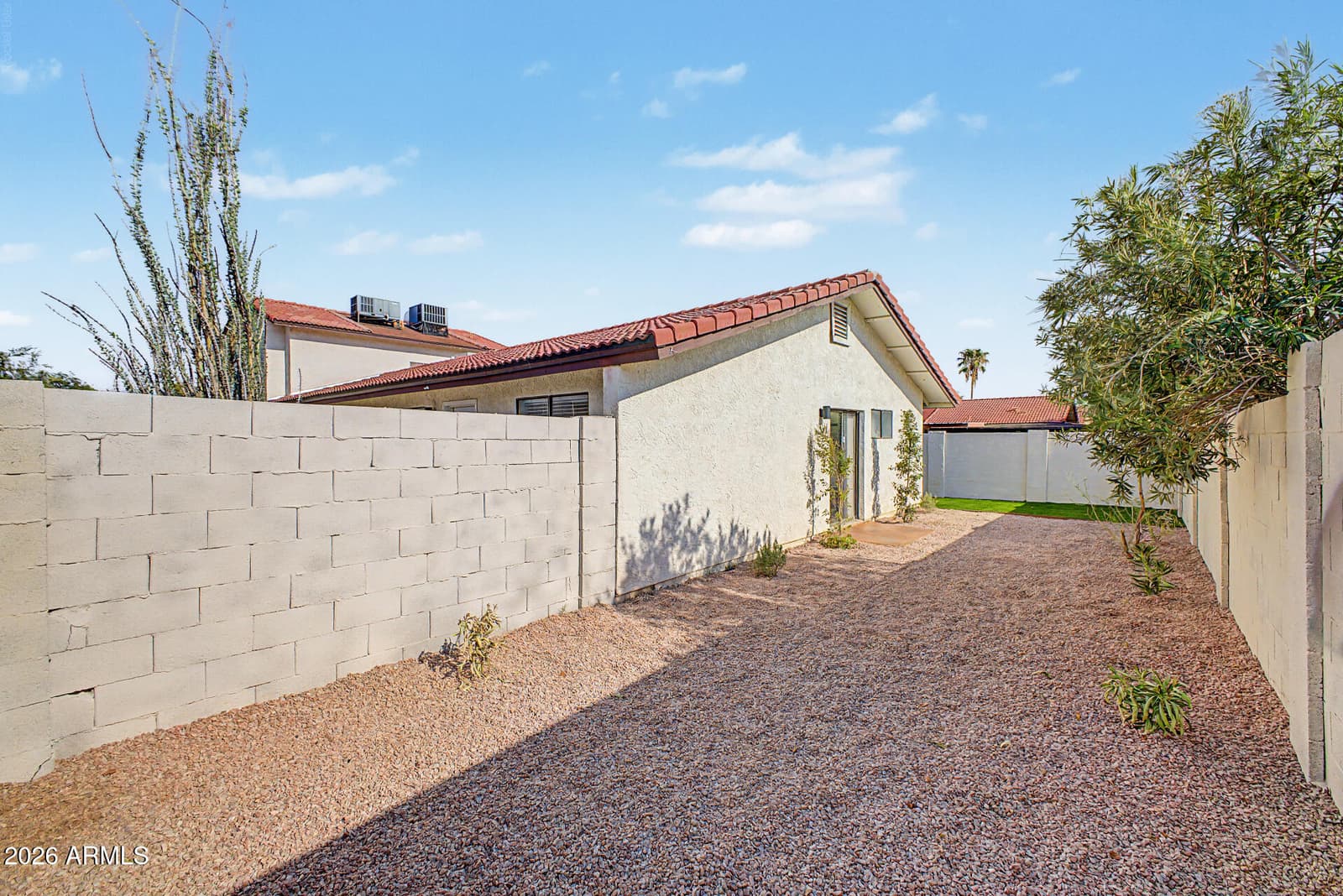 2824 E Waltann Lane 4, Phoenix, AZ 85032 — photo 25 of 32
