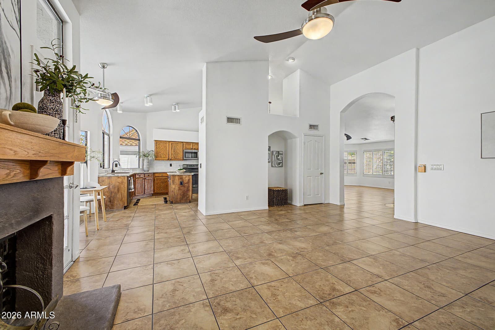 233 N Cottonwood Drive, Gilbert, AZ 85234 — photo 3 of 48