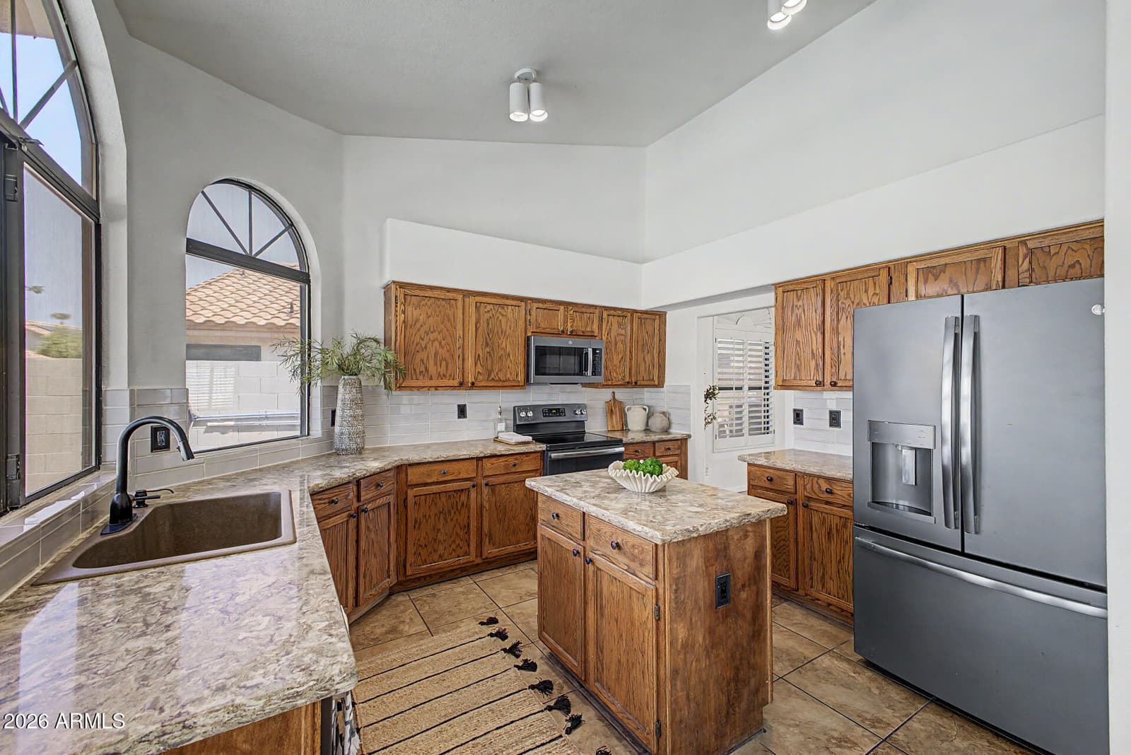 233 N Cottonwood Drive, Gilbert, AZ 85234 — photo 14 of 48