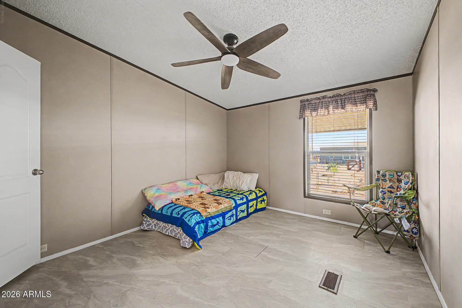 28805 N 213th Avenue, Wittmann, AZ 85361 — photo 16 of 30