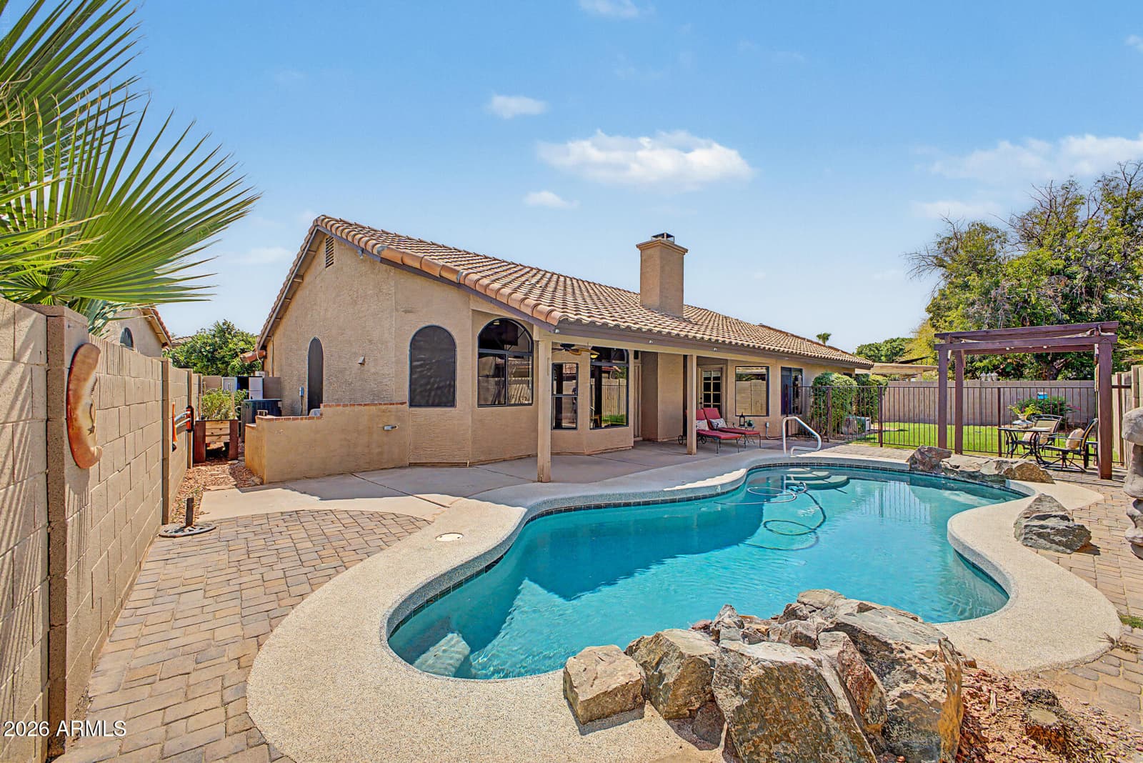 233 N Cottonwood Drive, Gilbert, AZ 85234 — photo 1 of 48