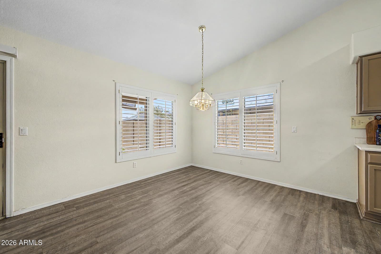 15654 N ULRICH Way, Surprise, AZ 85374 — photo 6 of 27
