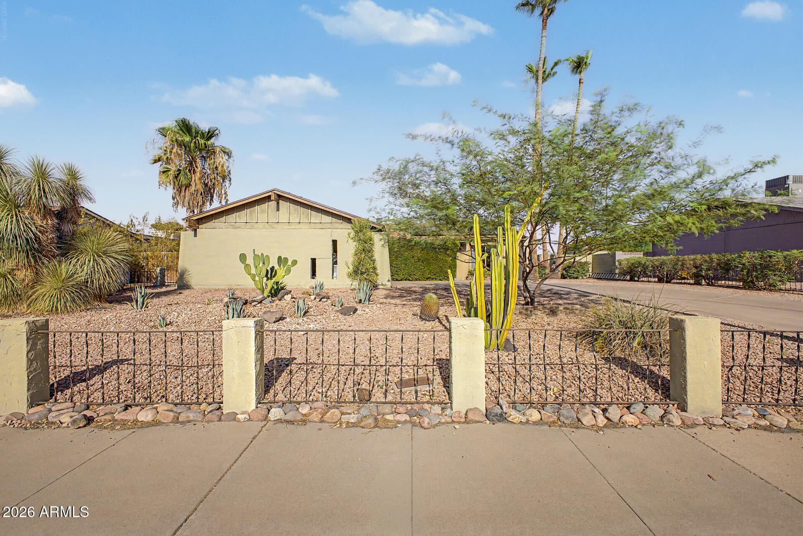 15031 N 21ST Street, Phoenix, AZ 85022 — photo 6 of 28