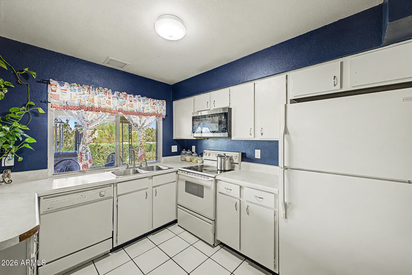 15031 N 21ST Street, Phoenix, AZ 85022 — photo 15 of 28