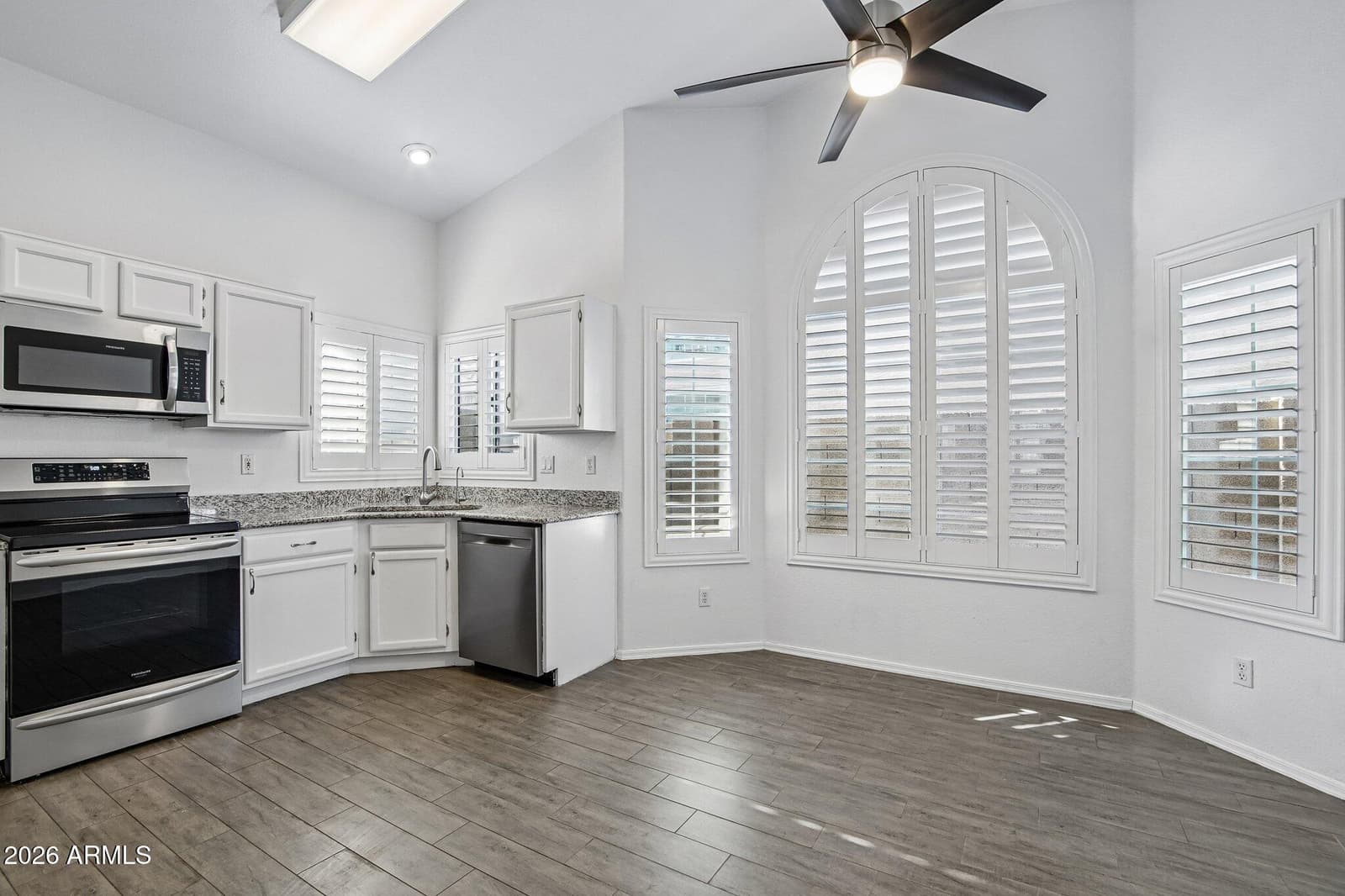 14617 S 43RD Place, Phoenix, AZ 85044 — photo 10 of 42