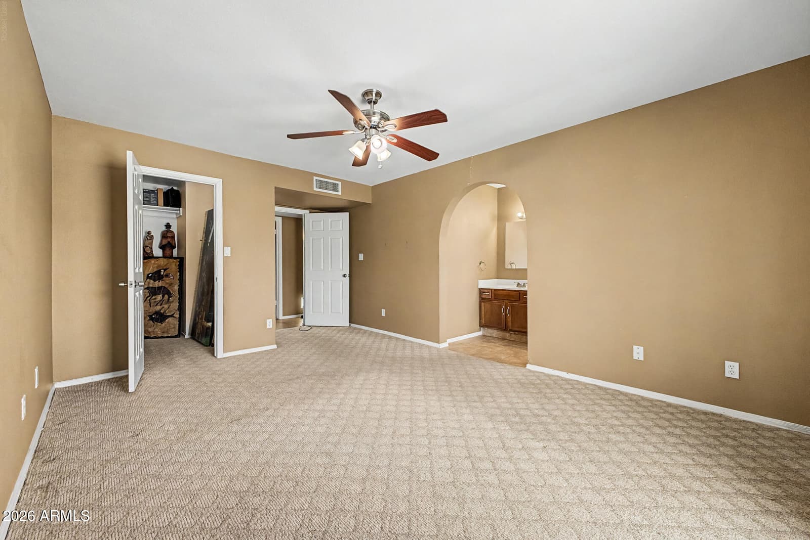 1048 W NIDO Avenue, Mesa, AZ 85210 — photo 16 of 31