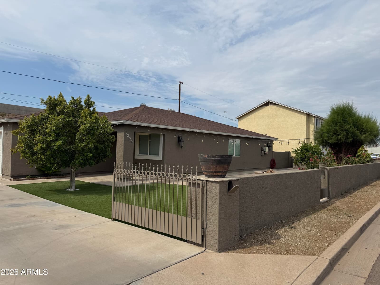 1309 W Apache Street, Phoenix, AZ 85007 — photo 5 of 52