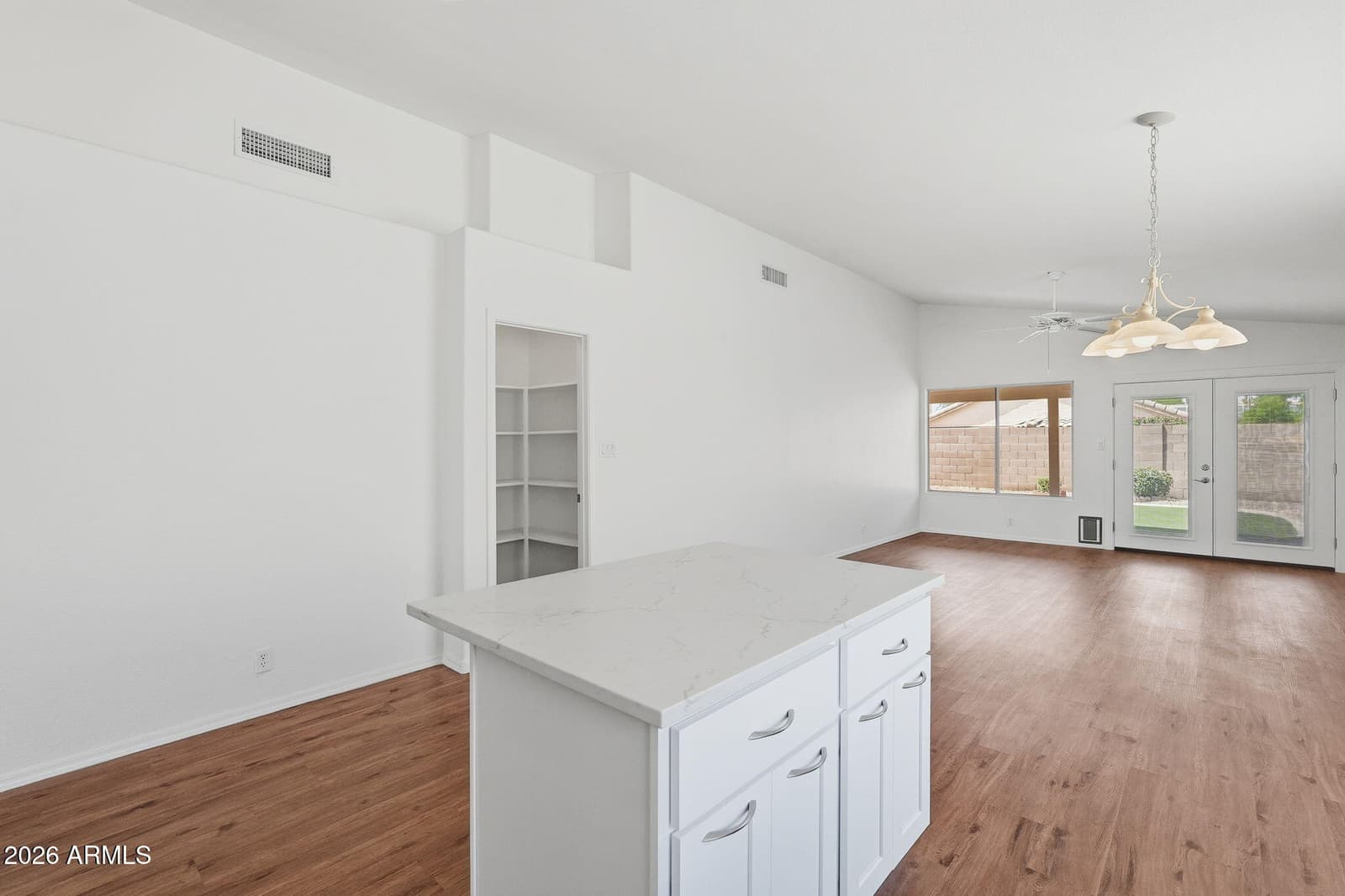 972 E CONSTITUTION Drive, Chandler, AZ 85225 — photo 13 of 37