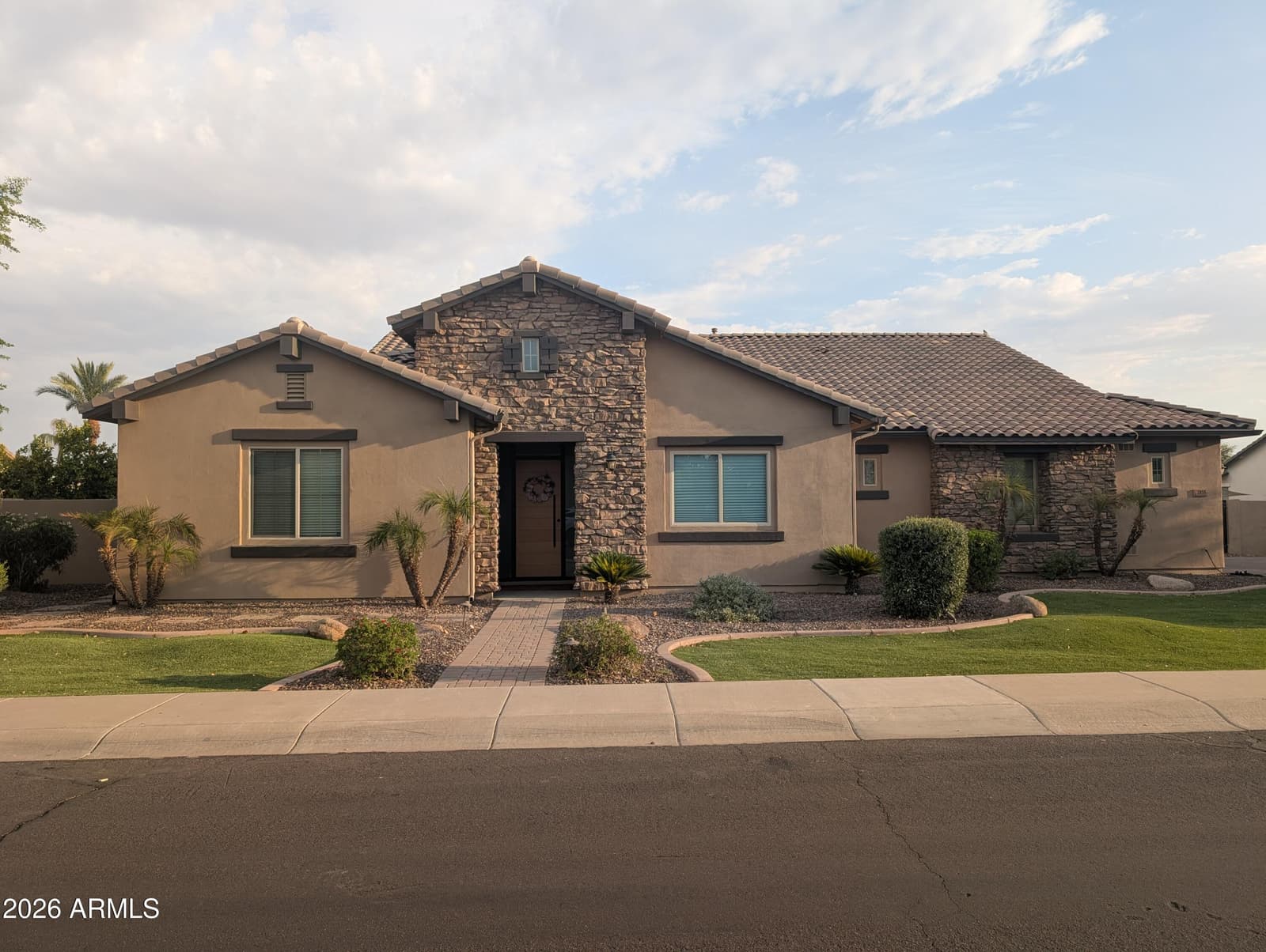 2855 E Warbler Road, Gilbert, AZ 85297 — photo 5 of 114