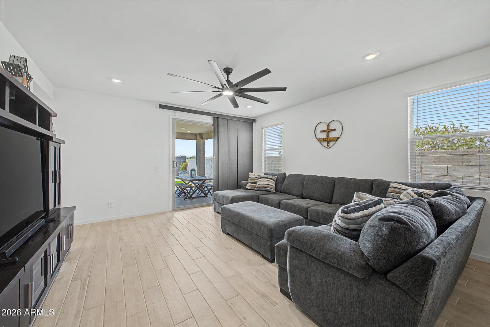 16033 W COTTONTAIL Lane, Surprise, AZ 85387 — photo 11 of 33